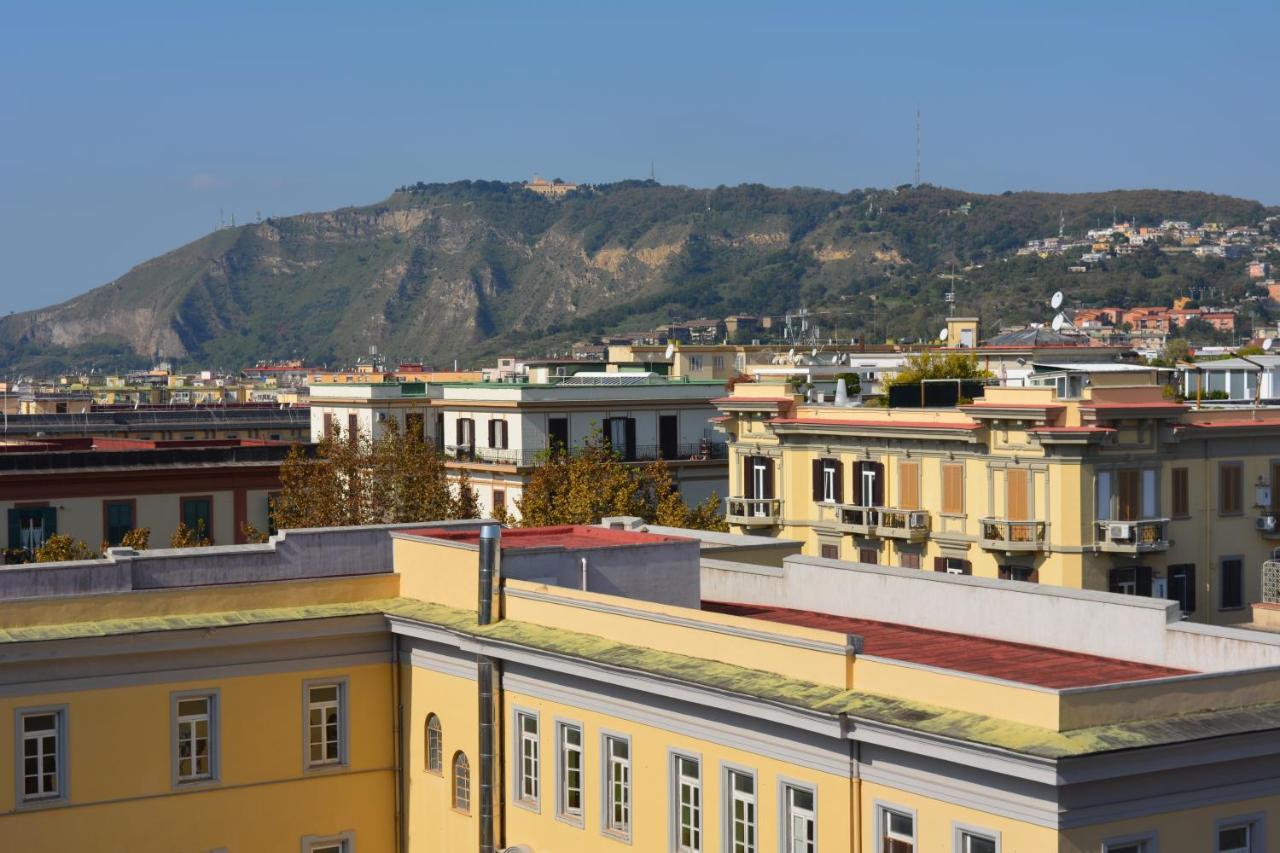 Rosso Di Sera Napoli Bagian luar foto